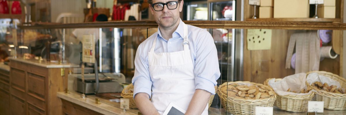 Portrait Of Male Worker In Bakery Dgn Contabilidade - DGN CONTABILIDADE
